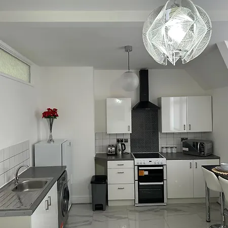 2 Bedroom Flat Close To Manchester City, Manchester City Stadium And Coop Arena-2