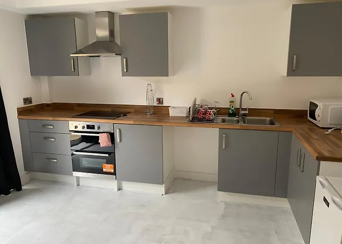 1 Big Stunning Bedroom In An Apartment Central To Piccadilly, Mancity Stadium, And Coop Live